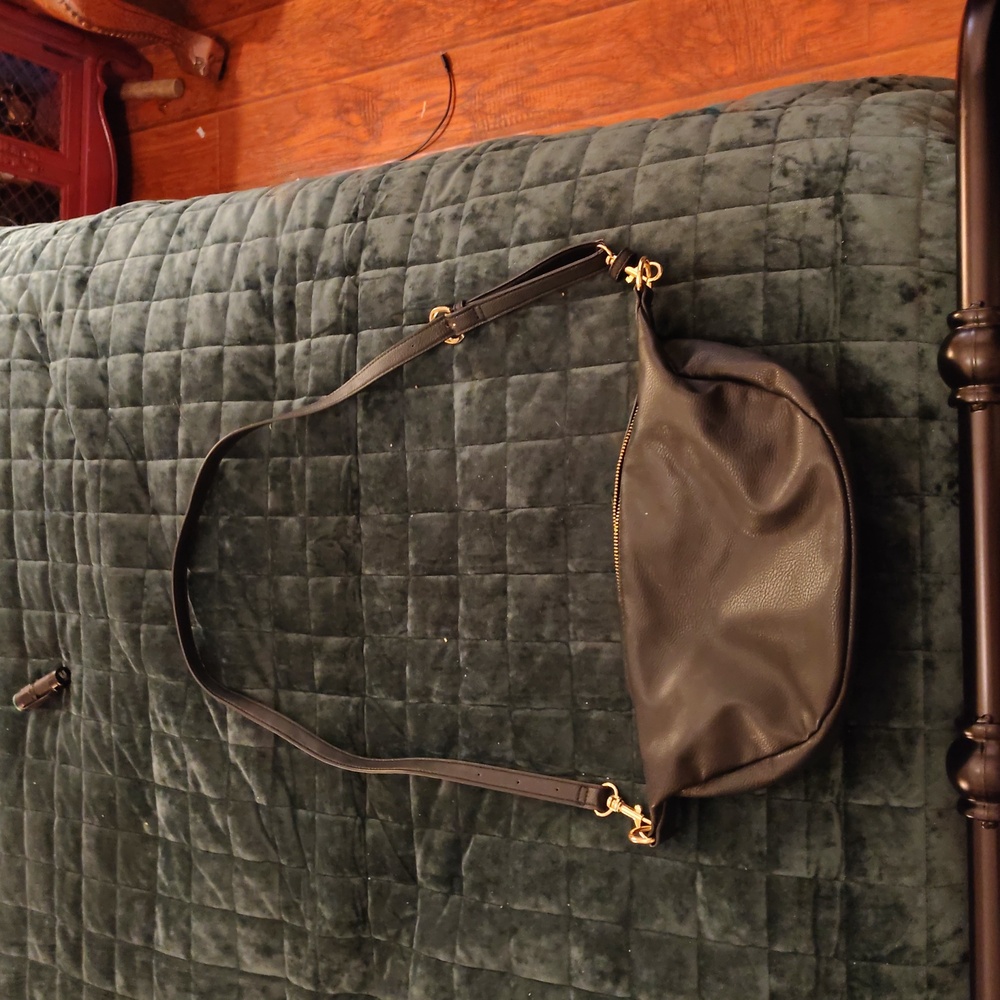 Universal Thread Black Zip Pouch - image 1